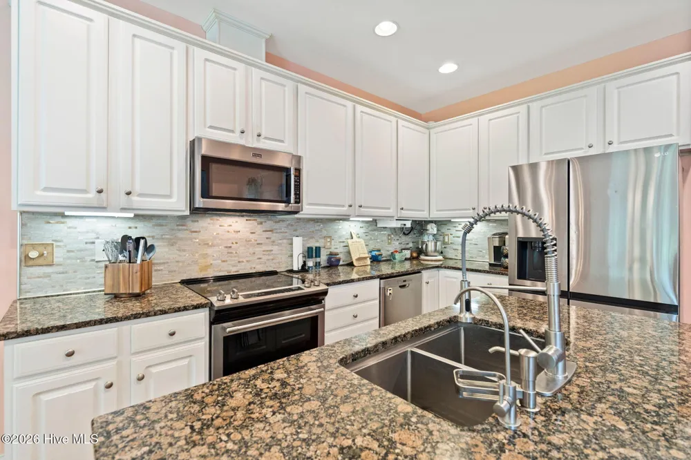 24 Teachs Cove Road Bath, NC 27808