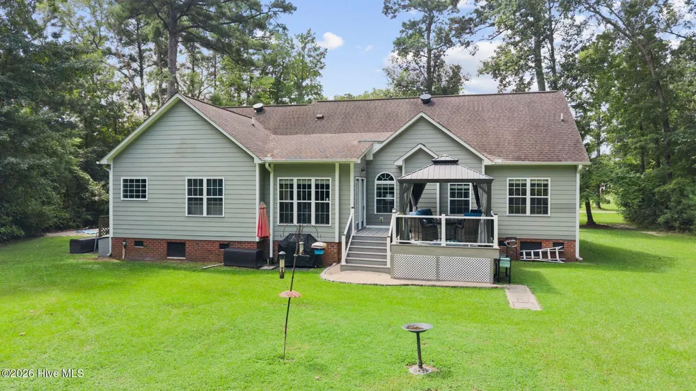 24 Teachs Cove Road Bath, NC 27808