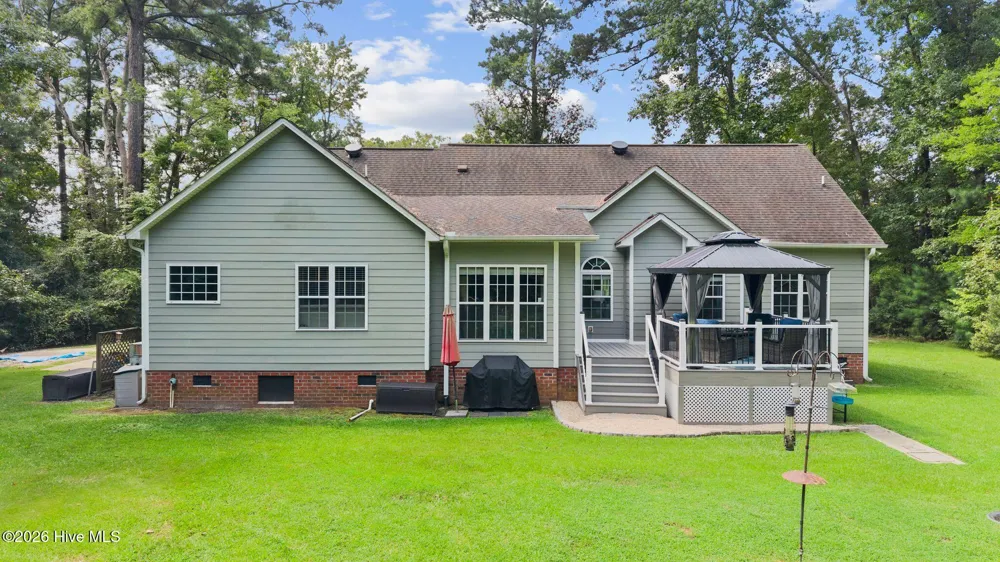 24 Teachs Cove Road Bath, NC 27808
