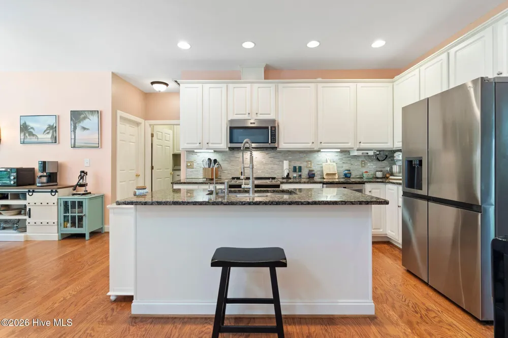 24 Teachs Cove Road Bath, NC 27808