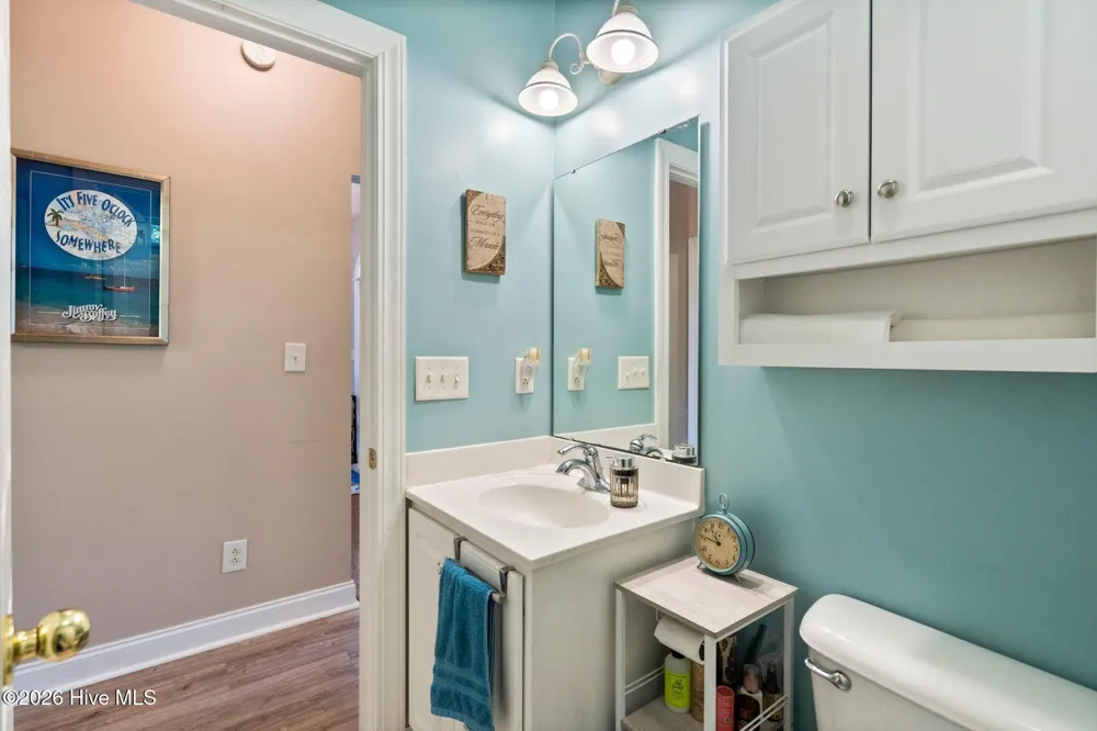 24 Teachs Cove Road Bath, NC 27808