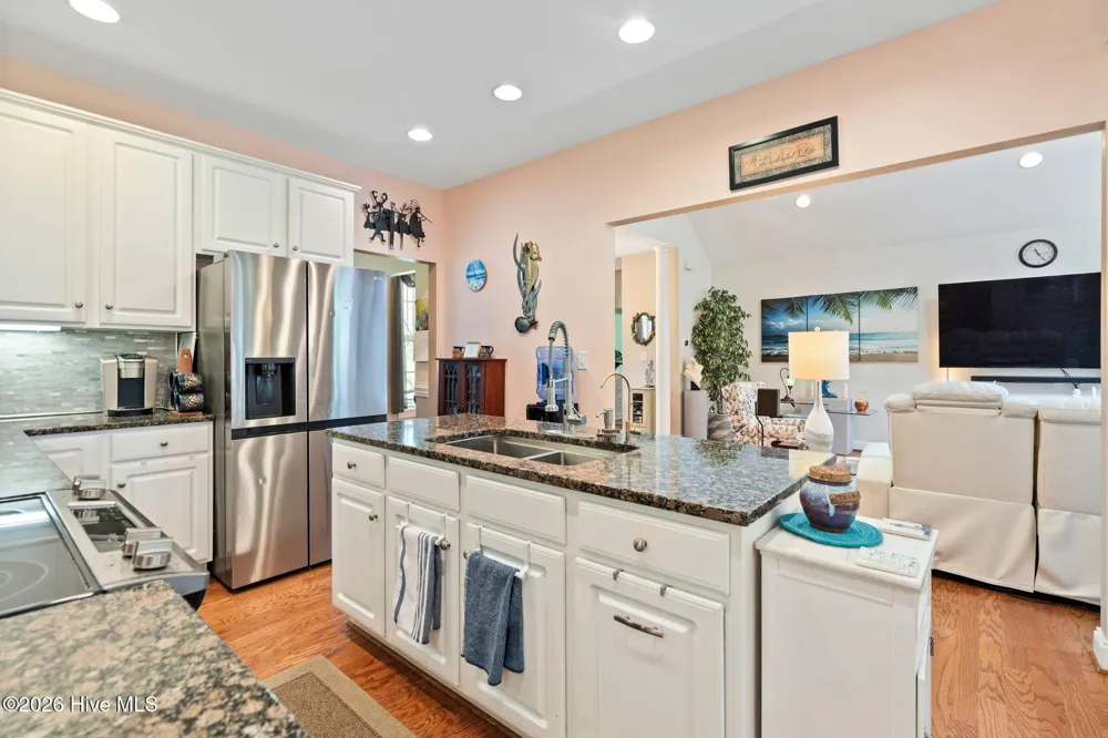 24 Teachs Cove Road Bath, NC 27808