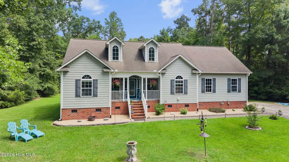 24 Teachs Cove Road Bath, NC 27808