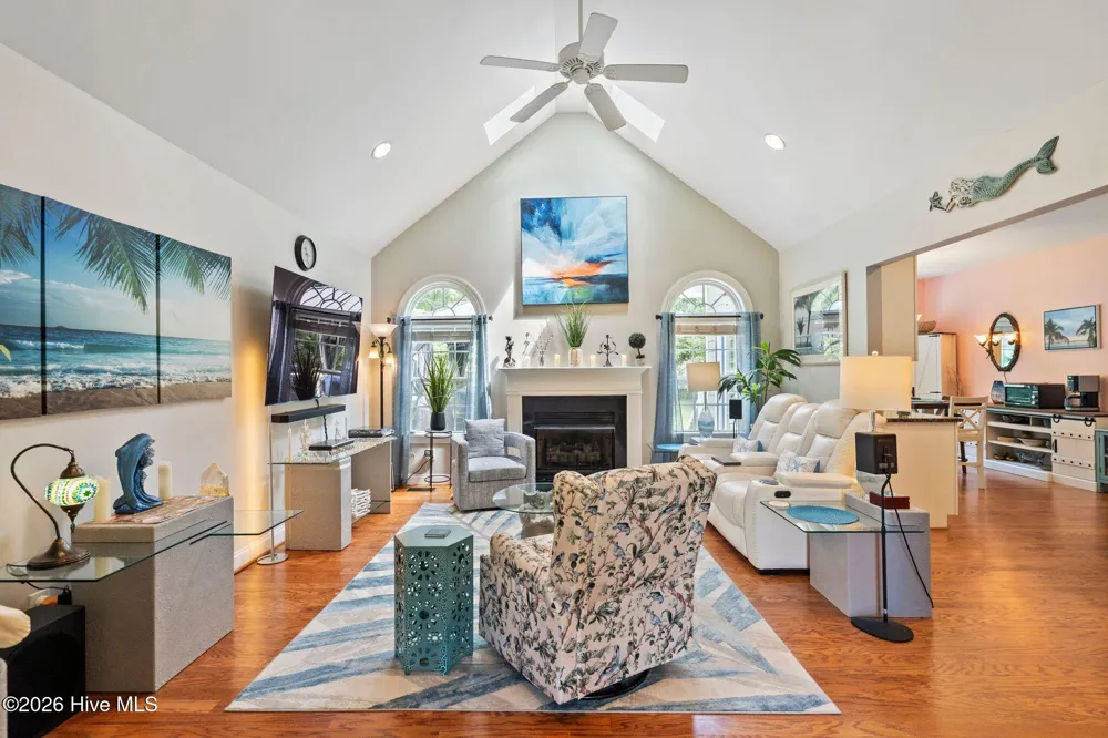 24 Teachs Cove Road Bath, NC 27808