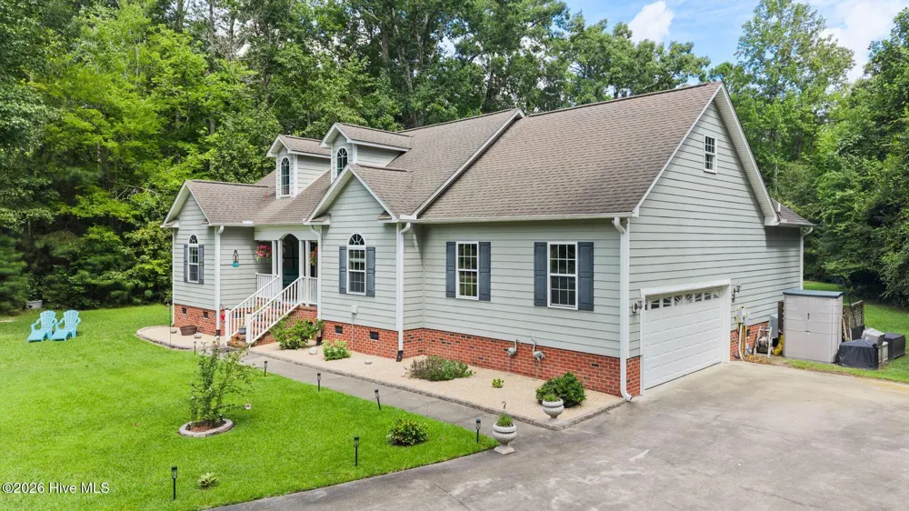 24 Teachs Cove Road Bath, NC 27808