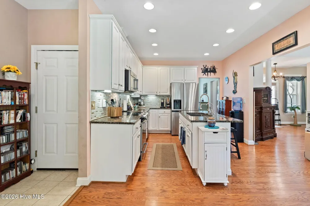 24 Teachs Cove Road Bath, NC 27808