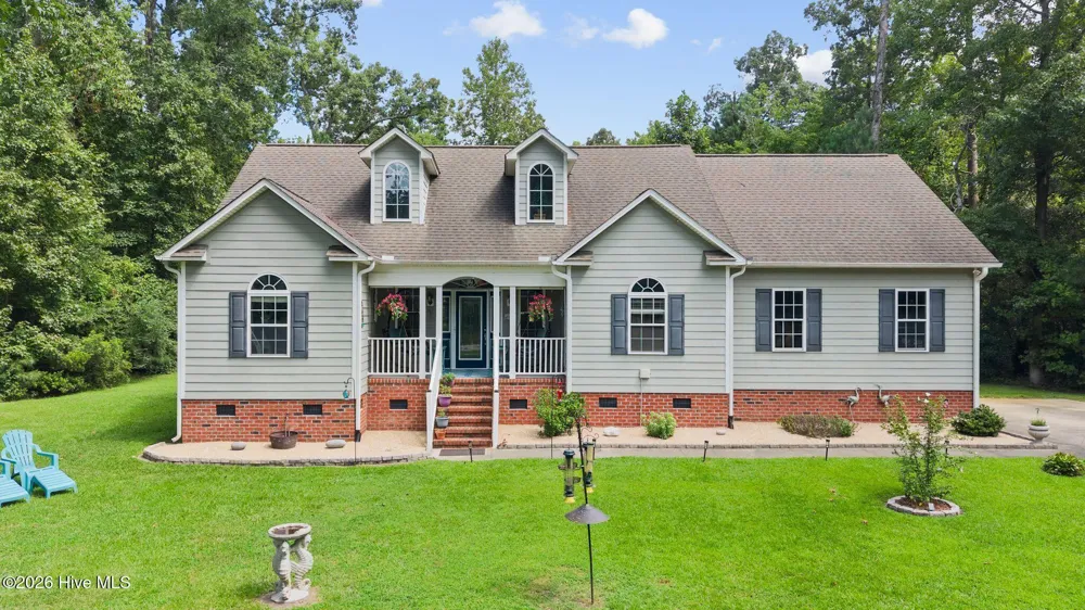 24 Teachs Cove Road Bath, NC 27808
