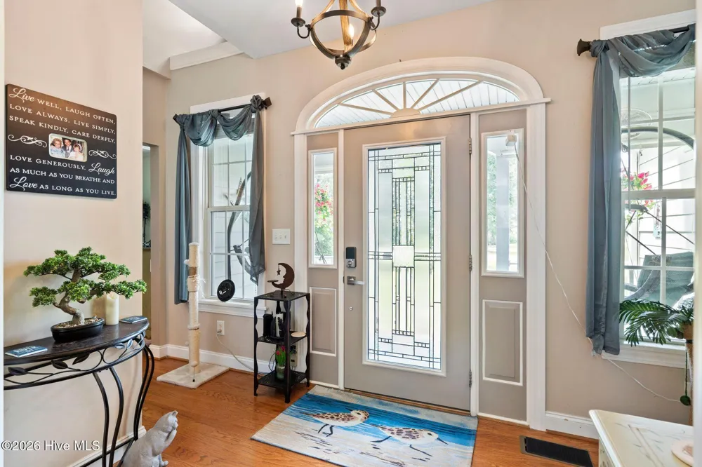 24 Teachs Cove Road Bath, NC 27808