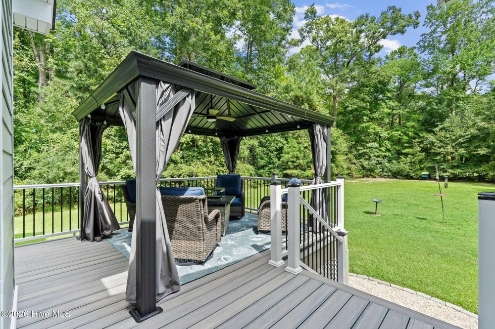 24 Teachs Cove Road Bath, NC 27808