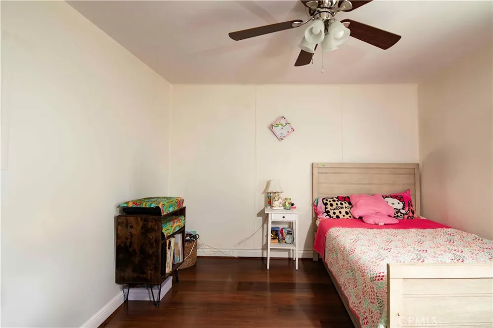 2389 Mayfield Montrose, CA 91020