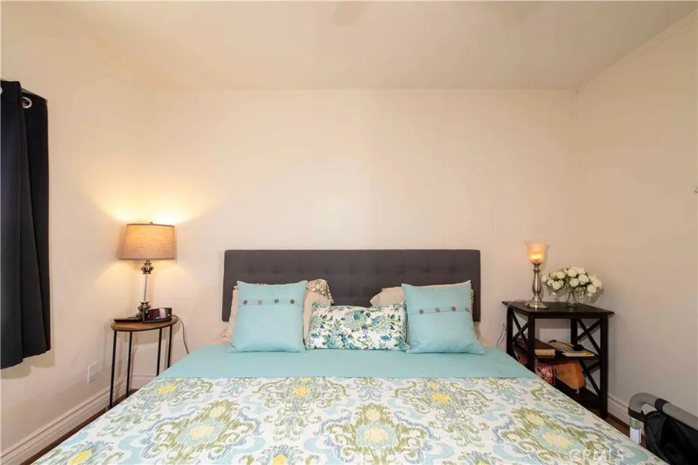 2389 Mayfield Montrose, CA 91020