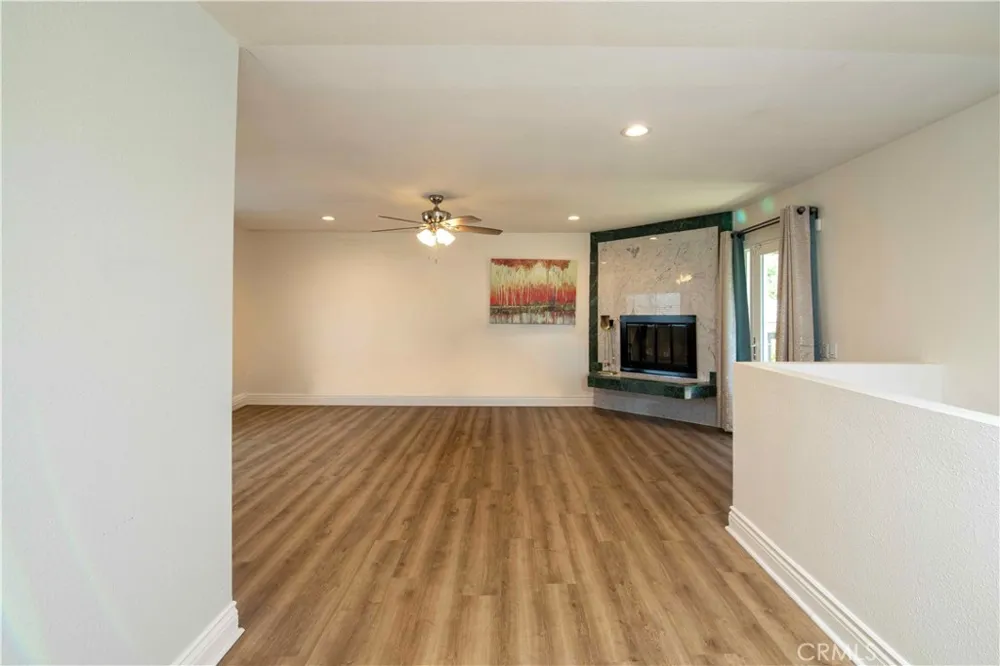 2389 Mayfield Montrose, CA 91020