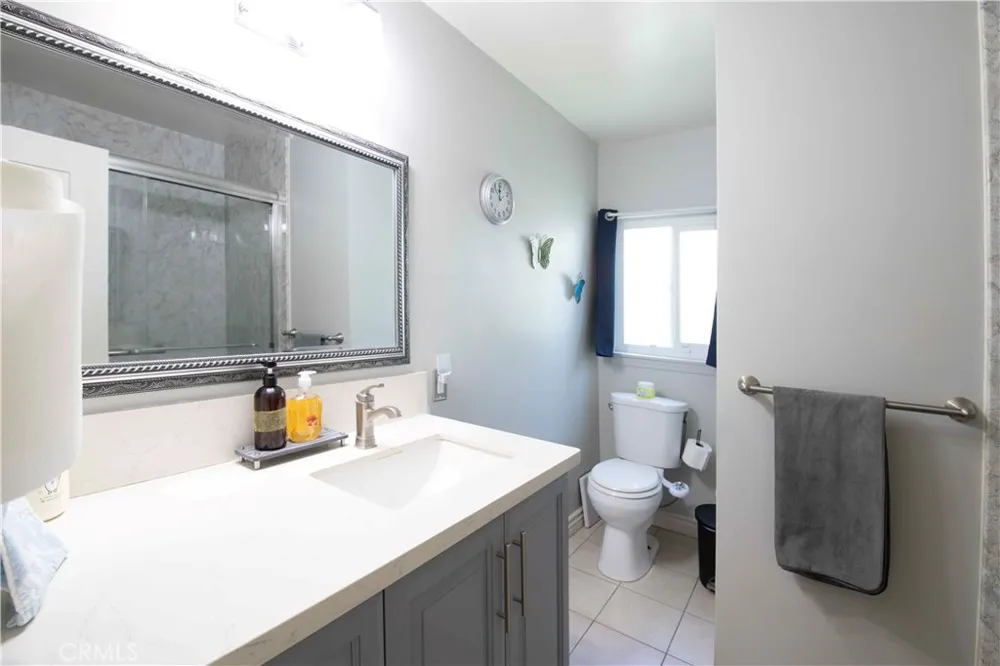 2389 Mayfield Montrose, CA 91020