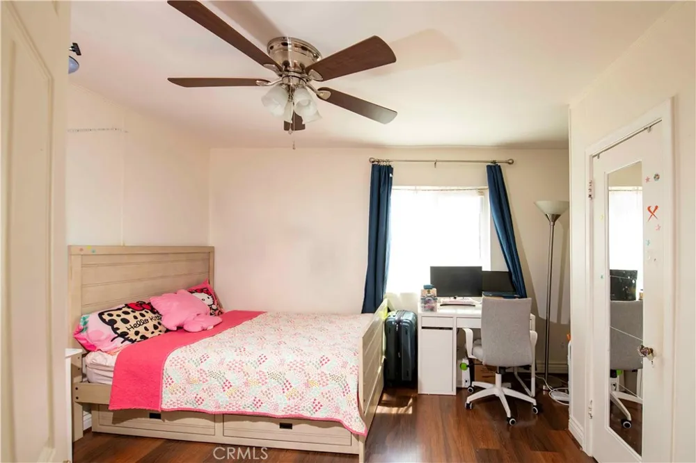 2389 Mayfield Montrose, CA 91020