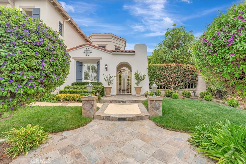 6416 Setting Sun Drive Huntington Beach, CA 92648