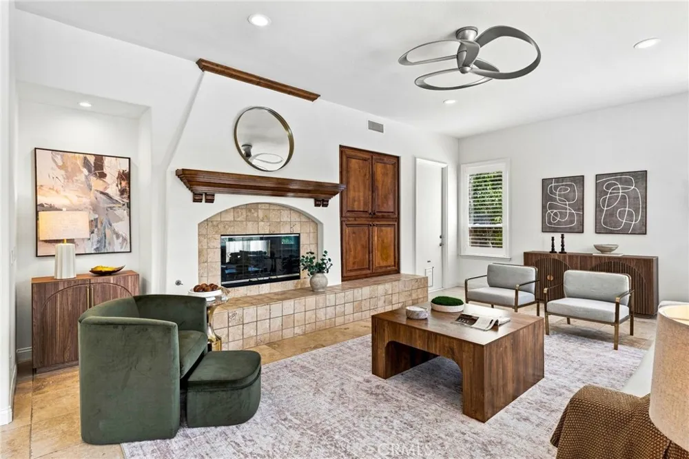 6416 Setting Sun Drive Huntington Beach, CA 92648