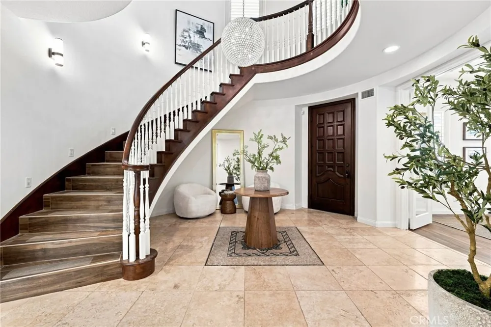 6416 Setting Sun Drive Huntington Beach, CA 92648