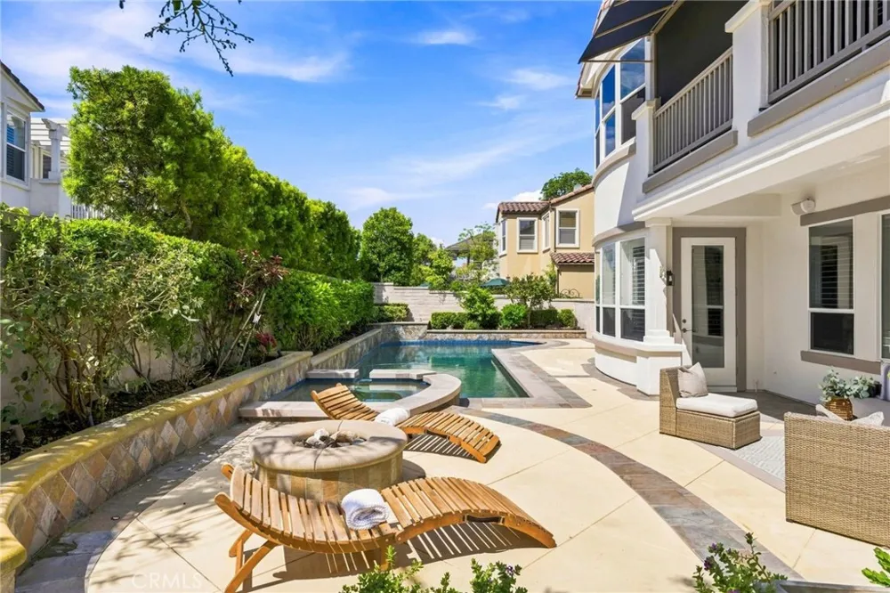 6416 Setting Sun Drive Huntington Beach, CA 92648