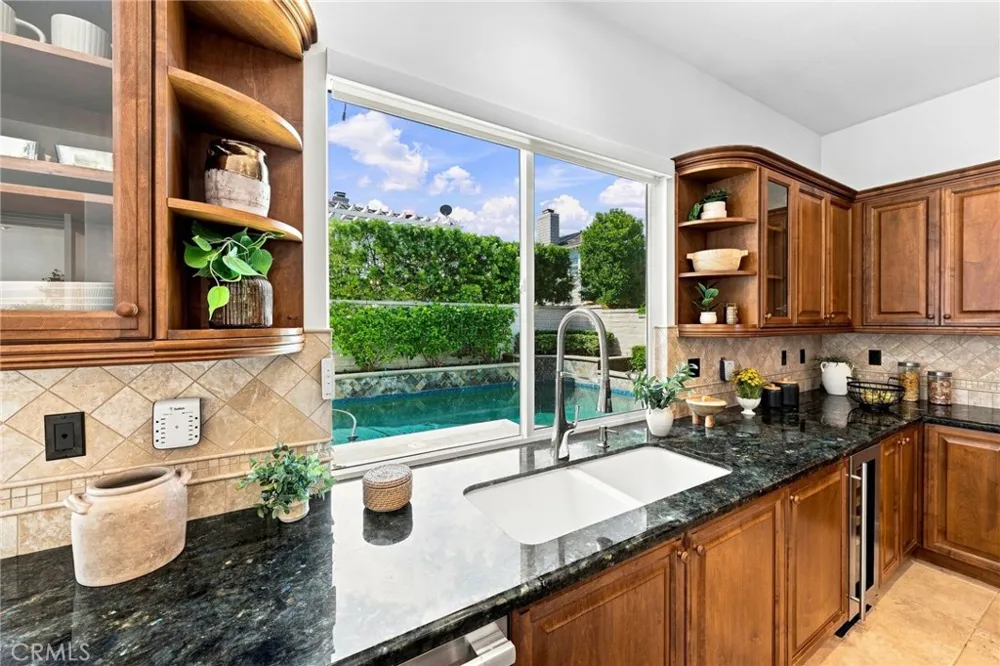 6416 Setting Sun Drive Huntington Beach, CA 92648