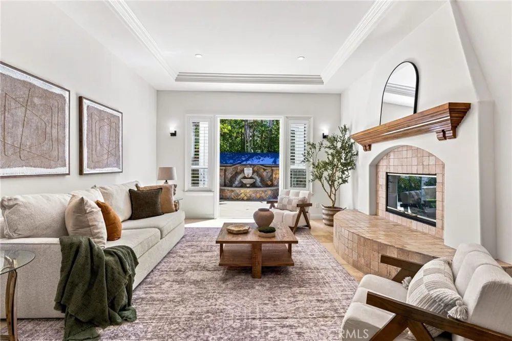 6416 Setting Sun Drive Huntington Beach, CA 92648