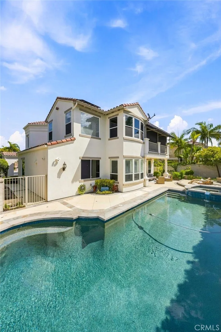 6416 Setting Sun Drive Huntington Beach, CA 92648