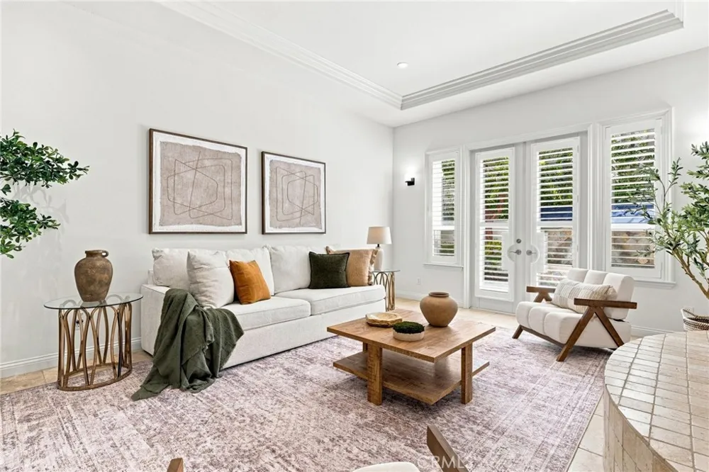 6416 Setting Sun Drive Huntington Beach, CA 92648