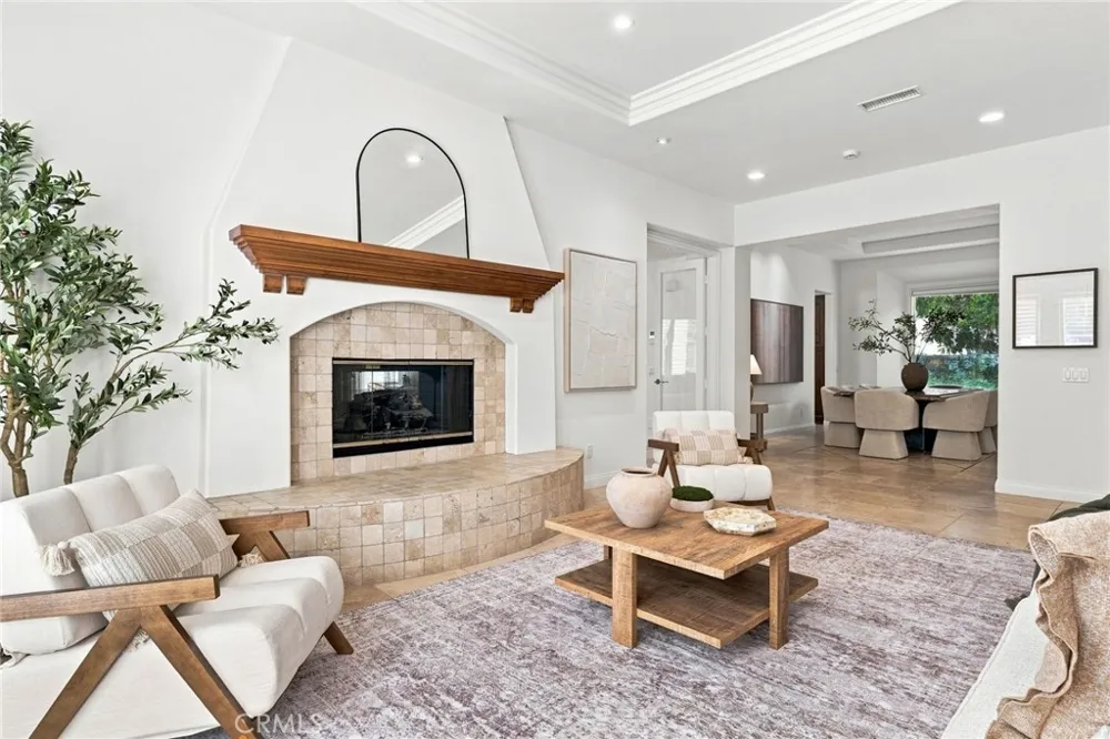 6416 Setting Sun Drive Huntington Beach, CA 92648