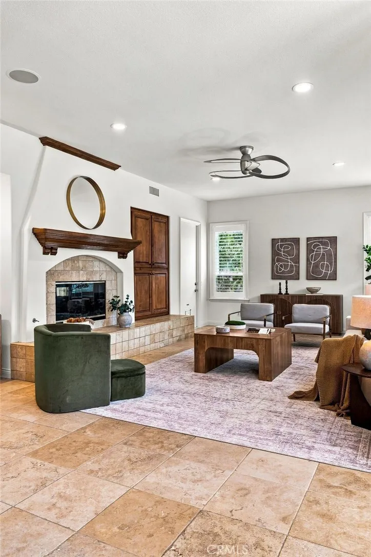 6416 Setting Sun Drive Huntington Beach, CA 92648