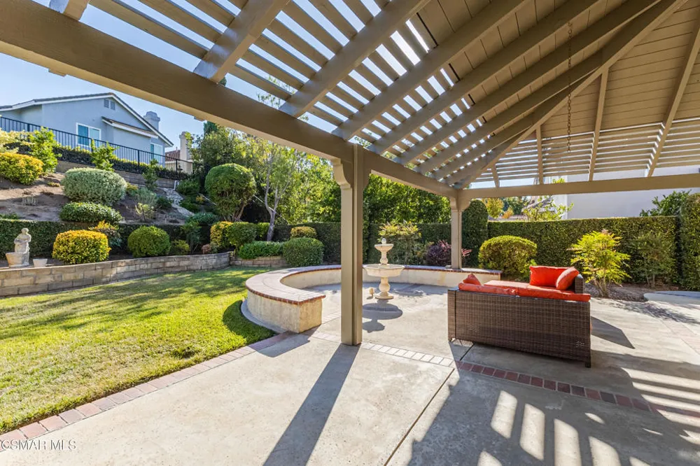 12120 London Grove Court Moorpark, CA 93021