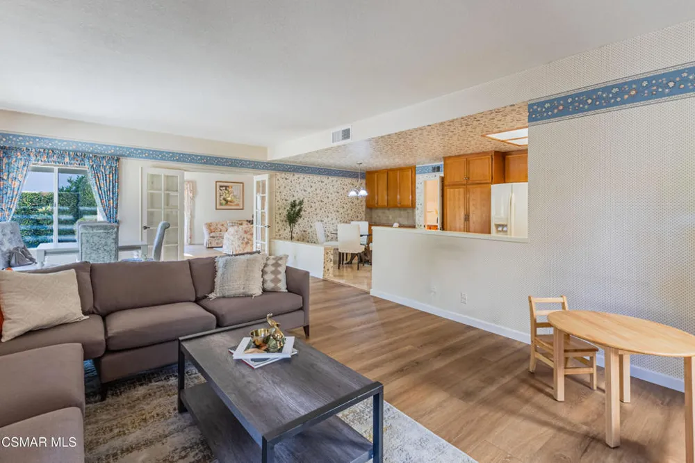 12120 London Grove Court Moorpark, CA 93021