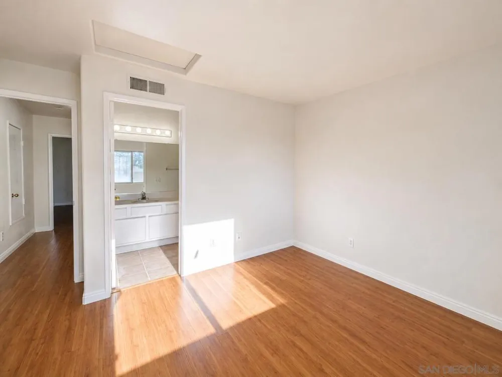 8291 Gold Coast Drive #7 San Diego, CA 92126