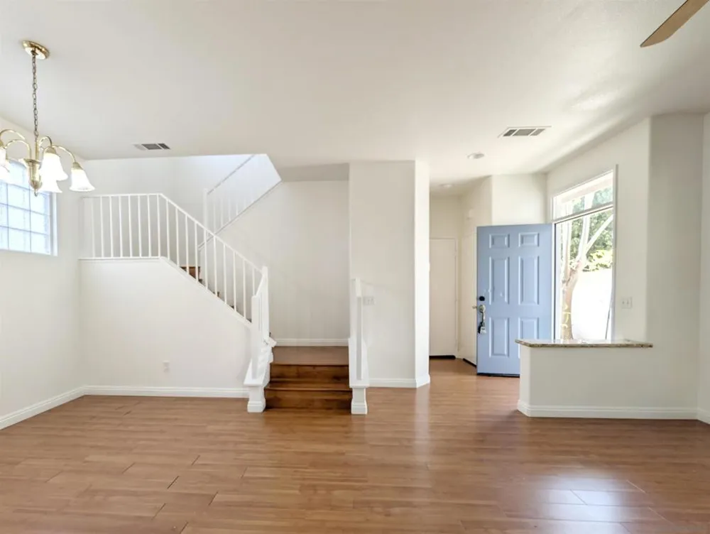8291 Gold Coast Drive #7 San Diego, CA 92126