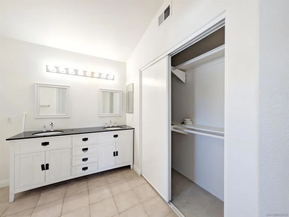 8291 Gold Coast Drive #7 San Diego, CA 92126