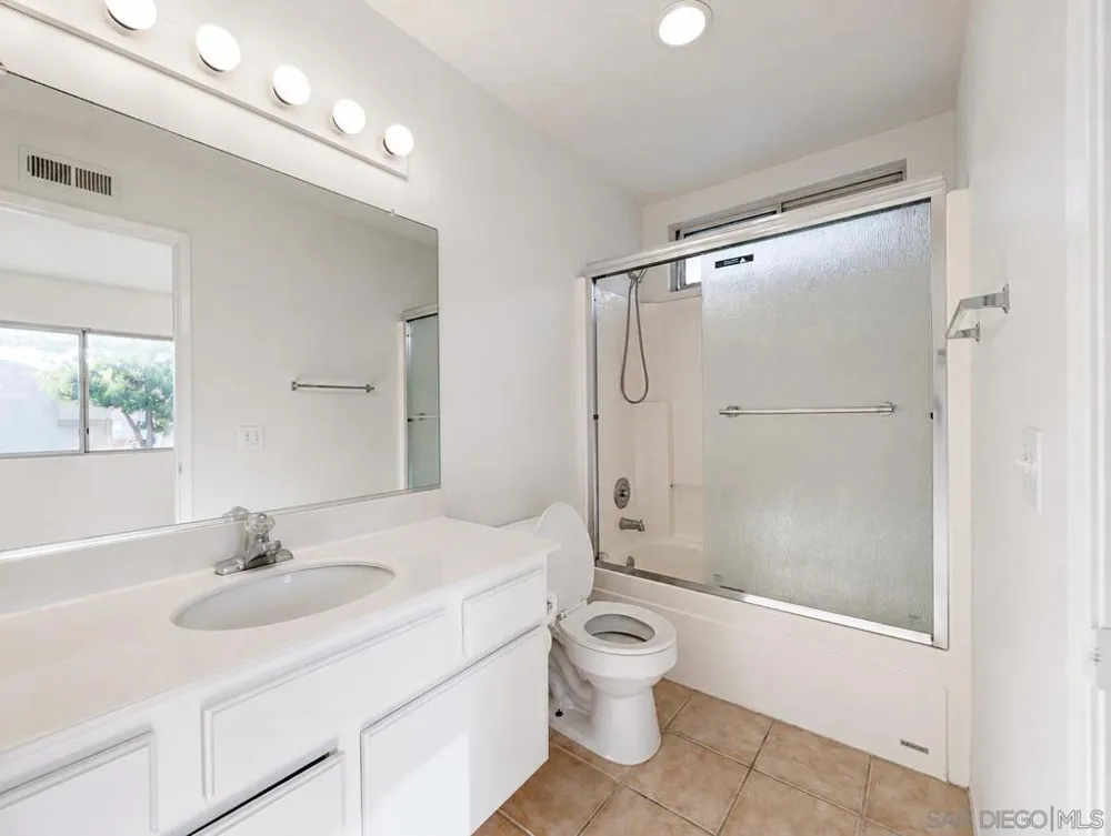 8291 Gold Coast Drive #7 San Diego, CA 92126