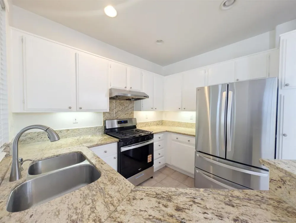 8291 Gold Coast Drive #7 San Diego, CA 92126