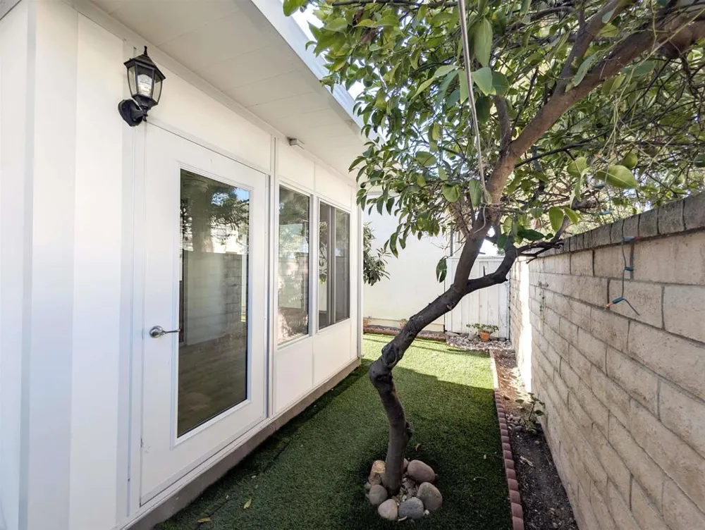 8291 Gold Coast Drive #7 San Diego, CA 92126