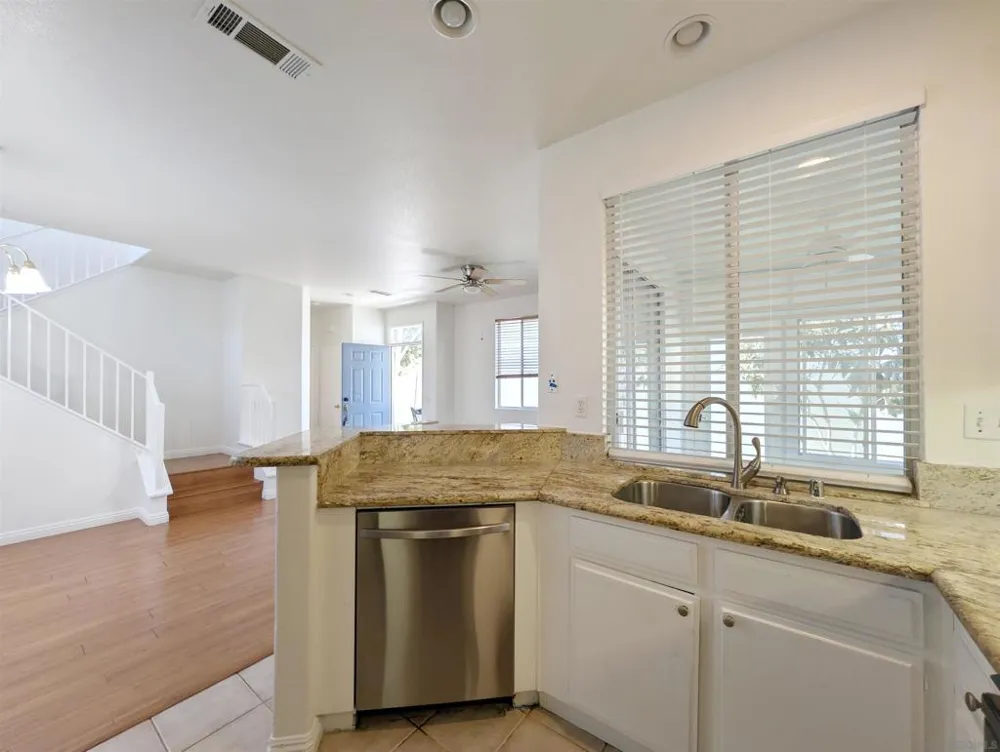8291 Gold Coast Drive #7 San Diego, CA 92126