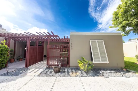 11060 S LAKEVIEW DRIVE #11060