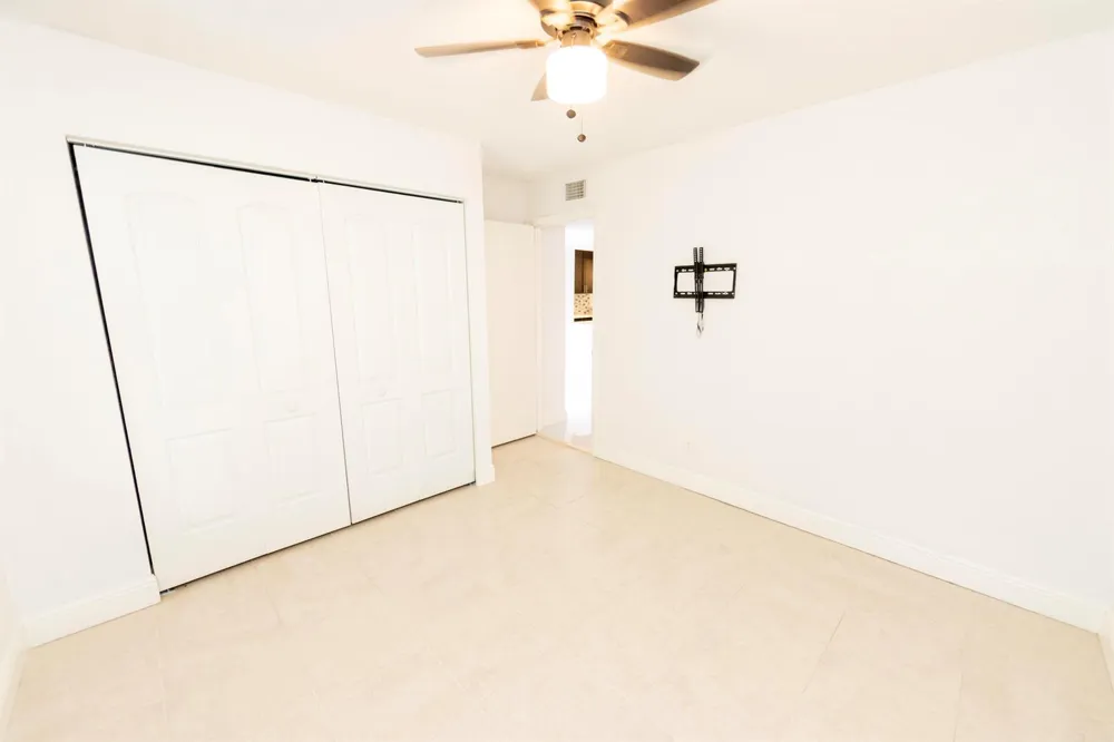 11060 S LAKEVIEW DRIVE #11060 Pembroke Pines, FL 33026