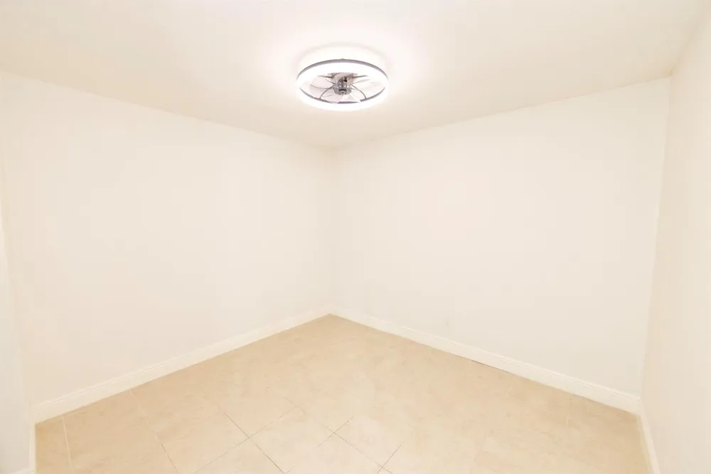 11060 S LAKEVIEW DRIVE #11060 Pembroke Pines, FL 33026