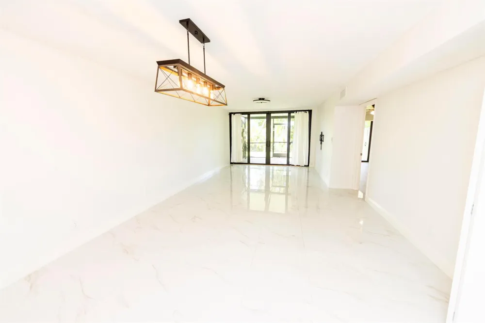 11060 S LAKEVIEW DRIVE #11060 Pembroke Pines, FL 33026