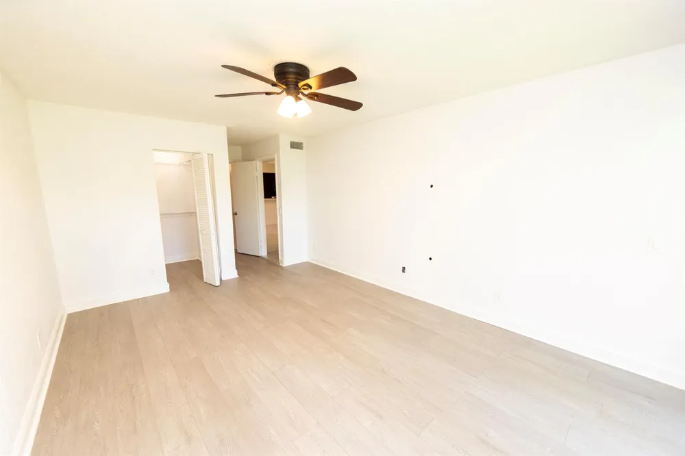 11060 S LAKEVIEW DRIVE #11060 Pembroke Pines, FL 33026