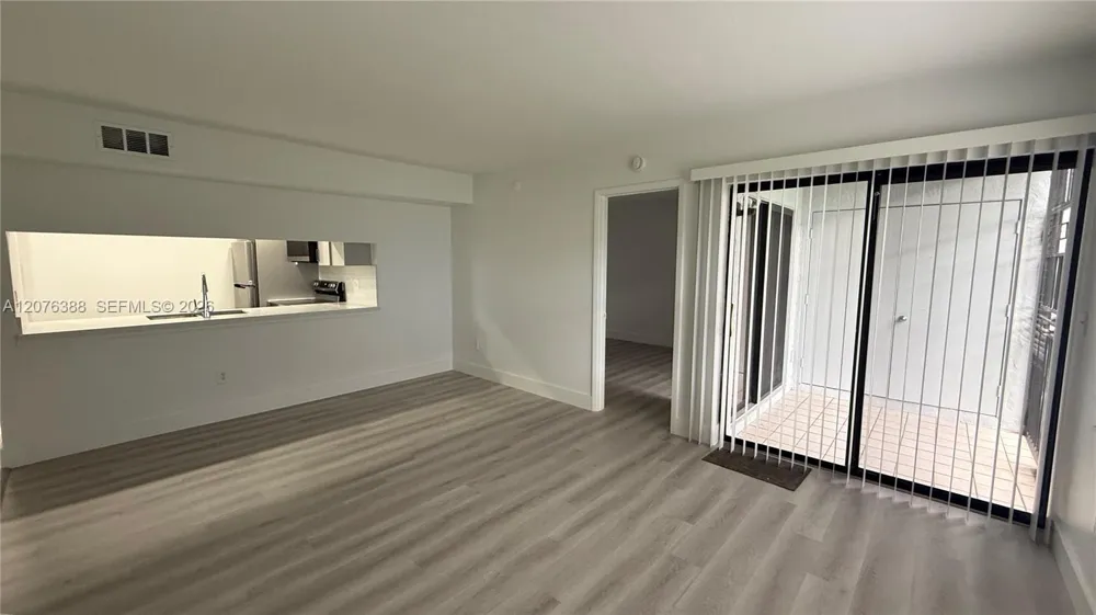 2750 W 63rd Pl #12-24 Hialeah, FL 33016