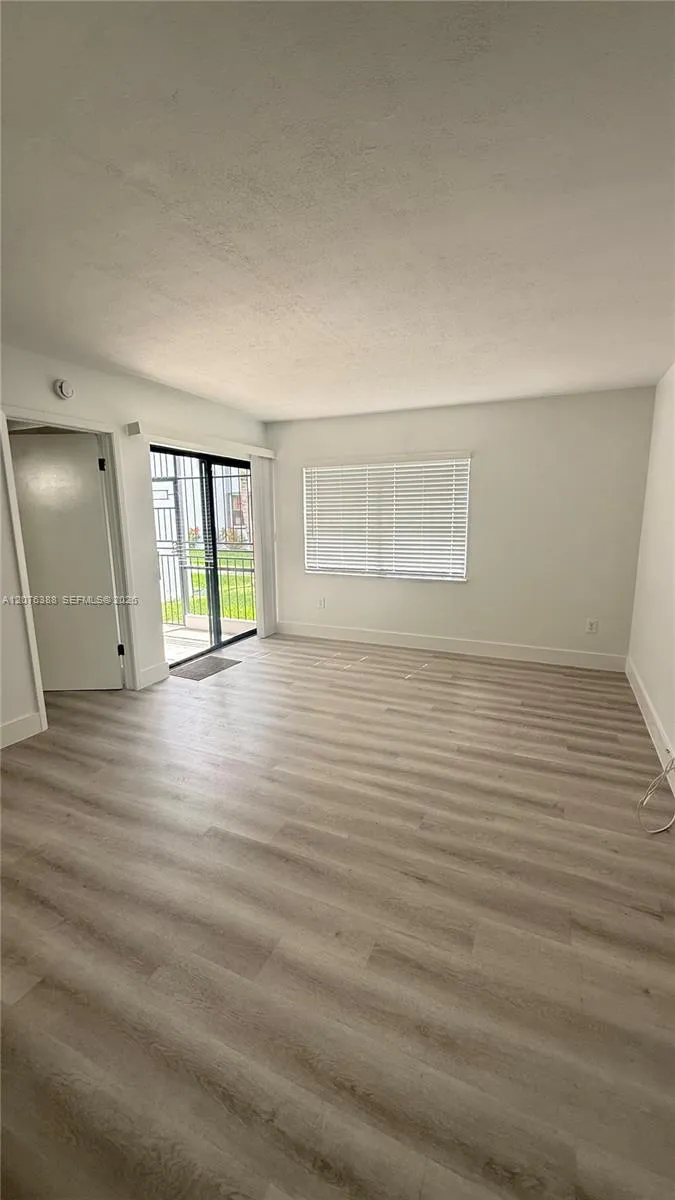 2750 W 63rd Pl #12-24 Hialeah, FL 33016