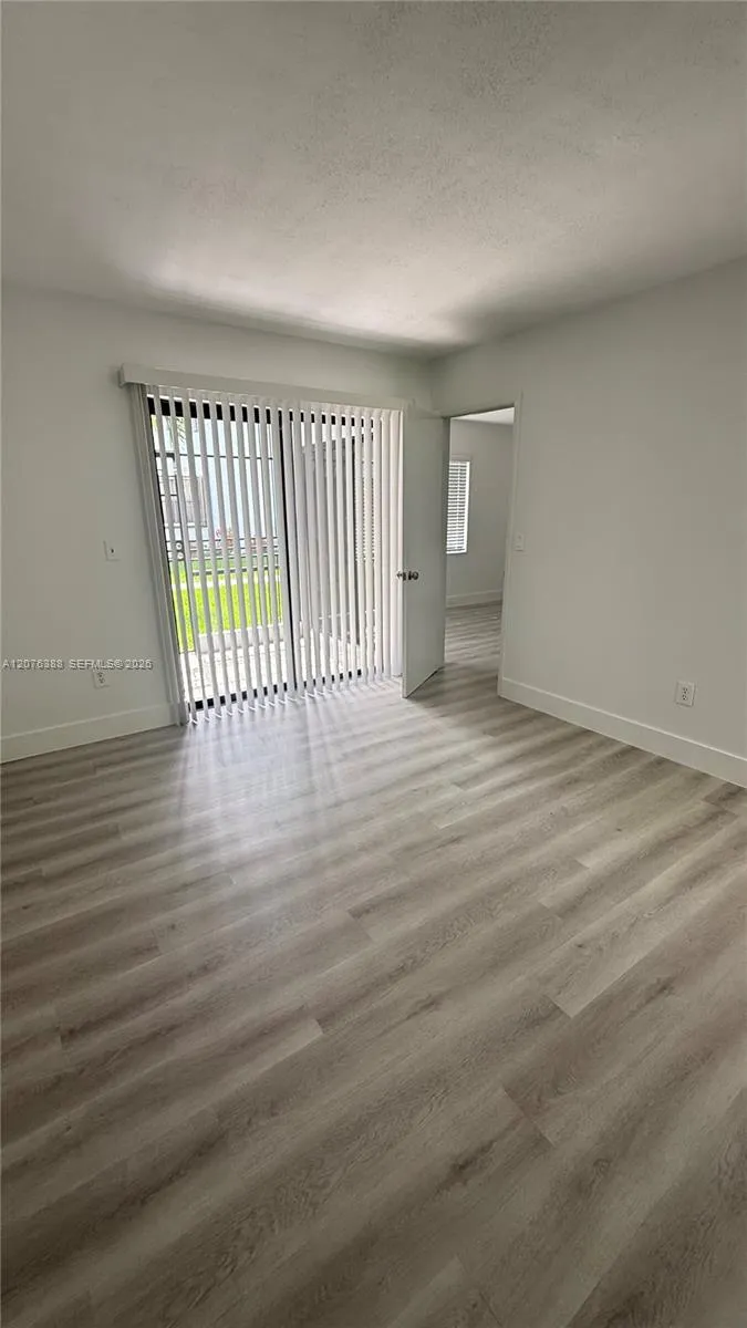 2750 W 63rd Pl #12-24 Hialeah, FL 33016