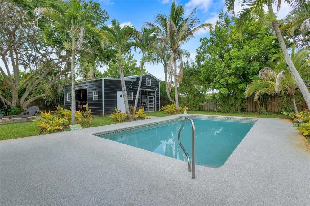 2488 NW South Manor Avenue Stuart, FL 34994