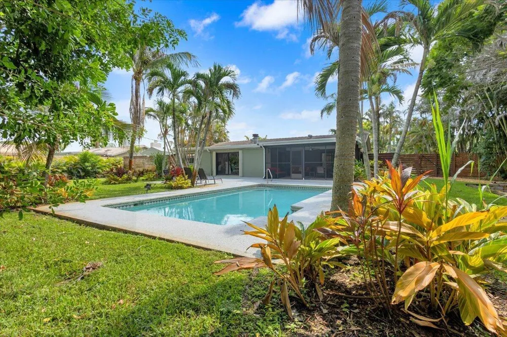 2488 NW South Manor Avenue Stuart, FL 34994