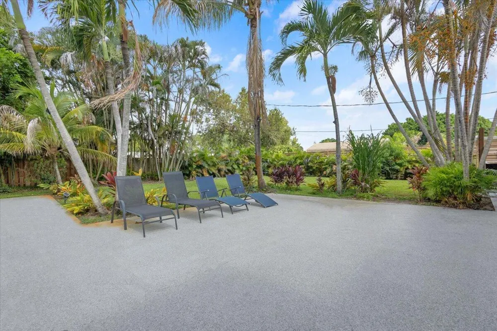2488 NW South Manor Avenue Stuart, FL 34994