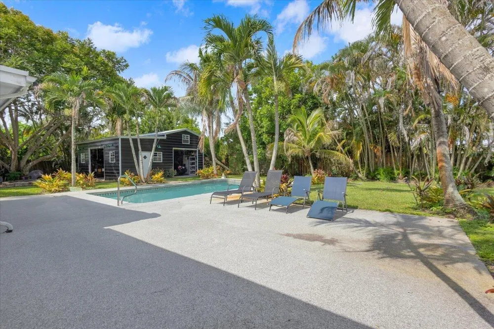 2488 NW South Manor Avenue Stuart, FL 34994