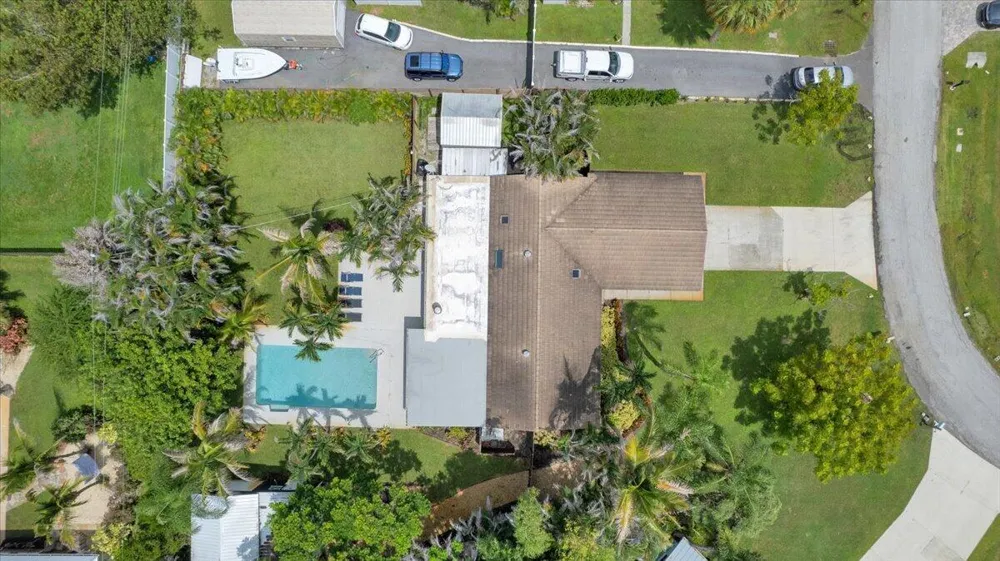 2488 NW South Manor Avenue Stuart, FL 34994